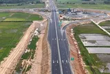 Cận cảnh đường cao tốc Quảng Ngãi – Hoài Nhơn dài 88 km trước giờ G