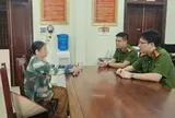 Cụ bà 76 tuổi tất toán sổ tiết kiệm, đến nhiều địa điểm nhờ chuyển 15,2 triệu đồng: Nhân viên ngân hàng lập tức báo công an