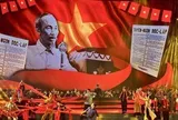 TPHCM tặng quà 1 triệu đồng mỗi hộ khó khăn nhân kỷ niệm 50 năm Thành phố mang tên Bác