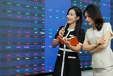 VN-Index hướng tới vùng 1.830 điểm, thanh khoản vẫn là trở ngại
