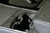 Chỉ vì một cục sạc dự phòng, chiếc Tesla sau 5 năm sử dụng bỗng hóa đống sắt vụn trong vụ cháy gây sốc