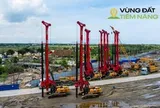Diễn biến mới ở tuyến đường sắt 102.000 tỷ nối Bến Thành - Cần Giờ: Khoan địa chất ở trung tâm, máy móc hạng nặng tập kết ở depot