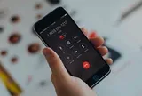 Vì sao điện thoại hiển thị đúng tên người thân gọi đến nhưng người dân vẫn bị kẻ gian lừa mất hàng trăm triệu đồng?