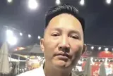 Huấn Hoa Hồng là ai?