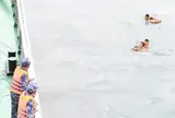 Vụ ba cô gái bị sóng cuốn mất tích: Tụi em bám lấy nhau nhưng sóng lôi ra xa rồi không thấy nhau nữa