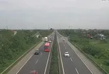 Cho xe đi vào làn đường ngược chiều cao tốc Cao Bồ - Pháp Vân về Hà Nội