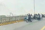 Thiếu tá quân đội cứu thanh niên nhảy cầu, cả hai cùng mất tích