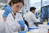 Máy tính làm từ DNA tính toán 100 bit trong một giọt nước muối