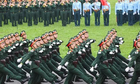 QUY ĐỊNH MỚI: Chính sách với người nghỉ hưu sớm từ trên 05 năm đến đủ 10 năm khi sắp xếp bộ máy Quân đội
