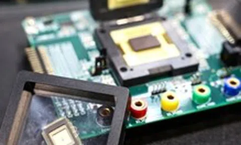 Mỹ - Trung giằng co về chip bán dẫn