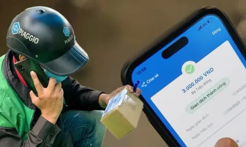 Chiêu lừa đảo liên quan đến shipper giao hàng "biến tướng" siêu tinh vi, sơ hở bị rút sạch tiền trong tài khoản