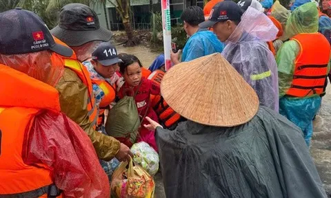 Mưa lớn ở miền Trung còn kéo dài, lũ trên các sông diễn biến thế nào?