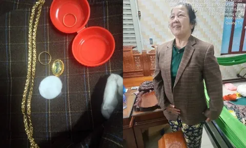 Tìm lại chủ nhân cho số vàng để quên trong túi áo ủng hộ bà con lũ lụt