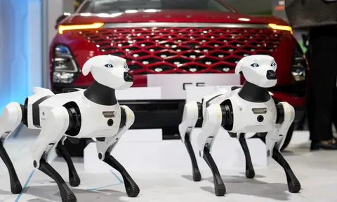 Ngắm loạt công nghệ tiên tiến, hiện đại bậc nhất tại phố đi bộ Nguyễn Huệ