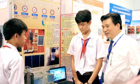 Công khai dự án khoa học kỹ thuật dự thi cấp quốc gia để tăng giám sát xã hội