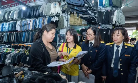 Đề xuất nâng ngưỡng miễn thuế cho hộ kinh doanh lên 500 triệu đồng/năm