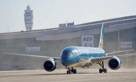 Vietnam Airlines thực hiện chuyến bay chở khách đầu tiên tại Sân bay Long Thành