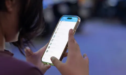 Zalo buộc 'đồng ý tất cả' điều khoản, chẳng khác đẩy 'lưỡi dao' về phía người dùng