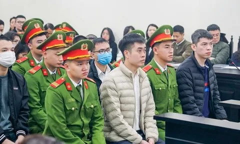 "Ông trùm" sản xuất sữa giả trị giá hơn 2.400 tỉ đồng bị đề nghị 25-28 năm tù