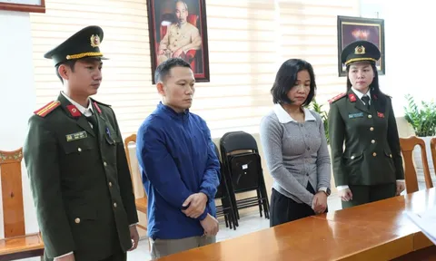 Ra lệnh bắt tạm giam Giám đốc Trung tâm Phan Thị Thu Hường cùng kế toán trưởng