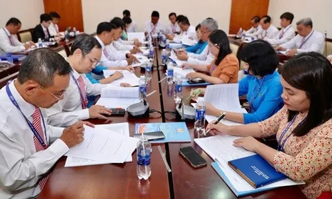 Khu vực công sẽ có 5 bảng lương và 9 chế độ phụ cấp mới?