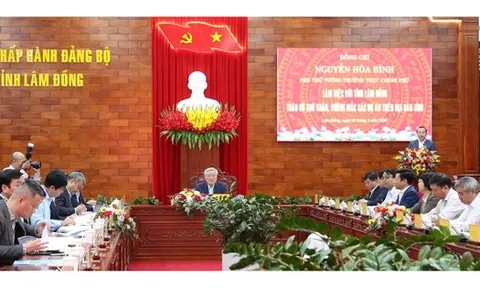 Phó Thủ tướng Thường trực Nguyễn Hòa Bình làm việc với tỉnh Lâm Đồng về việc tháo gỡ khó khăn, vướng mắc cho các dự án