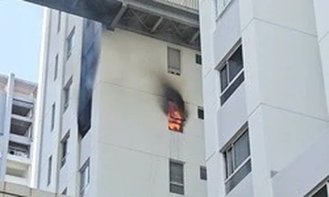 Cháy căn hộ chung cư trên đường Mai Chí Thọ, TPHCM