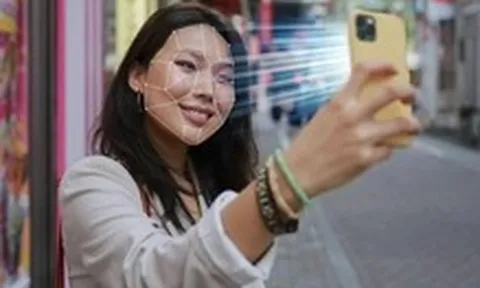 Dùng AI ghép ảnh khiêu dâm bạn học, hai thiếu niên Mỹ bị quản chế