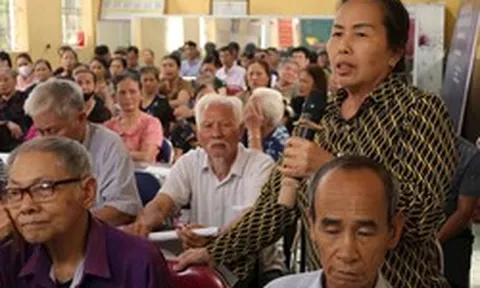 Hàng trăm người dân ngồi chật kín nhà văn hóa nghe mức giá đền bù đất tại siêu dự án Olympic 925.000 tỷ đồng có quy mô lớn nhất lịch sử Vingroup