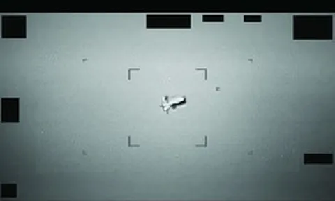Lầu Năm Góc đã công bố một kho lưu trữ tài liệu về UFO