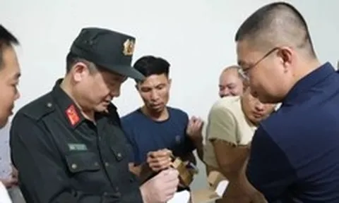 Phá đường dây làm giả gần 10.000 giấy tờ, CCCD gắn chíp, chứng minh Công an nhân dân, Quân đội