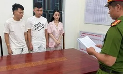 Lệnh khám xét khẩn cấp, bắt khẩn cấp Bùi Thị Kim Thoa và 2 thanh niên