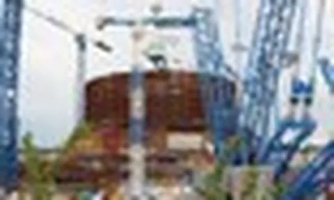 Nga đặt vật thể nặng 120 tấn vào "kỳ quan hạt nhân" hơn 50 năm tuổi: Sau này có thảm họa cũng không lo