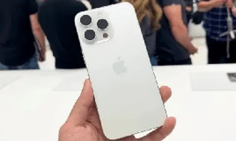 Bất ngờ chiếc iPhone cũ được cho là “đáng mua nhất” hiện nay