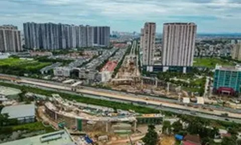 Hà Nội rào chắn nhiều đoạn Đại lộ Thăng Long đến hết năm 2026