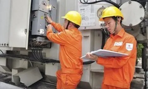 Chuyên gia cảnh báo: Không điều chỉnh cách dùng điện, hóa đơn sẽ còn tăng