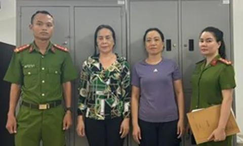 Người đàn ông Ấn Độ mang 715 viên kim cương trị giá gần 7 tỷ đồng vào Việt Nam, lộ đường dây buôn lậu xuyên quốc gia