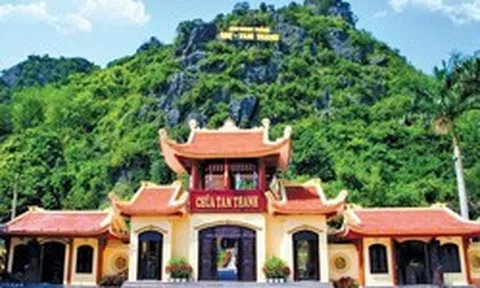 Cảnh báo người dân, du khách khi đến đền, chùa, di tích: Trả 20.000d nhưng vé chỉ ghi 10.000d
