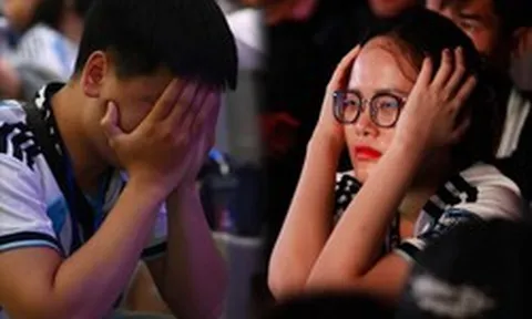 Nhìn lại một đêm buồn của các CĐV khi Argentina không có nổi một cú sút trong 90 phút