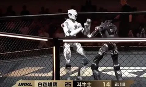 Rợn người màn MMA của robot hình người: Bị đá đứt đầu vẫn lội ngược dòng hạ gục đối thủ, Chân Tử Đan cũng phải giật mình