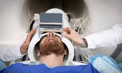 Châu Âu như 'ngồi trên đống lửa' khi vừa nhận tin dữ từ Trung Quốc