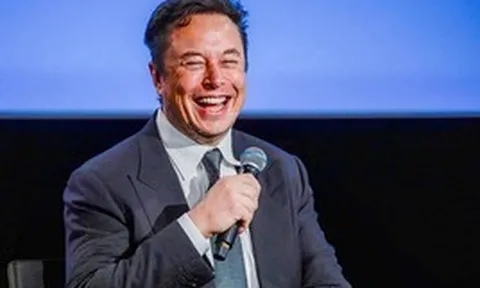 Elon Musk chỉ viết 4 từ về trận đấu robot Trung Quốc, nhưng đó có thể là tín hiệu cho cuộc đua máy móc hình người đang bước sang một giai đoạn mới