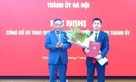 Công bố  quyết định của Ban  Thường vụ Thành ủy Hà Nội về công tác cán bộ
