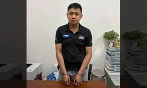 Phát hiện thanh niên ôm ba lô chứa 19 iPhone 17 Pro Max rời khỏi Điện máy Xanh: Khám xét nhà riêng, tạm giữ Lê Việt Cường