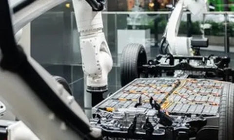 Thế giới ngỡ ngàng khi Trung Quốc không ngừng nâng cấp tốc độ sạc pin xe điện: Nạp đầy 97% trong 8 phút, chờ sạc xe chỉ bằng thời gian mua cốc cà phê