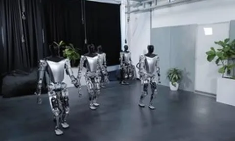 Elon Musk dự đoán robot sẽ vượt bác sĩ phẫu thuật trong 3 năm