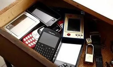 Phát hiện 103.000 tấn vàng, bạc, bạch kim trị giá 30.000 tỷ đồng bị bỏ quên trong ngăn kéo