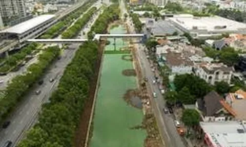 Hình ảnh mới nhất của rạch Đá Đỏ cạnh Metro số 1 sau gần một năm thi công: Diện mạo khác hẳn trước đây