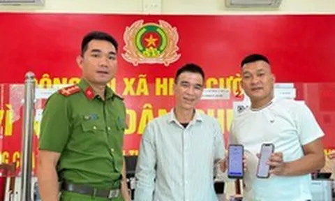 Công an các tỉnh xác minh loạt giao dịch chuyển khoản từ 9,9 triệu, 10 triệu, đến 61 triệu... của nhiều người dân