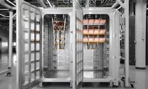 IBM vừa tạo ra “tủ lạnh” lạnh nhất thế giới, lạnh gấp 180 lần không gian vũ trụ: Họ đang làm gì vậy?